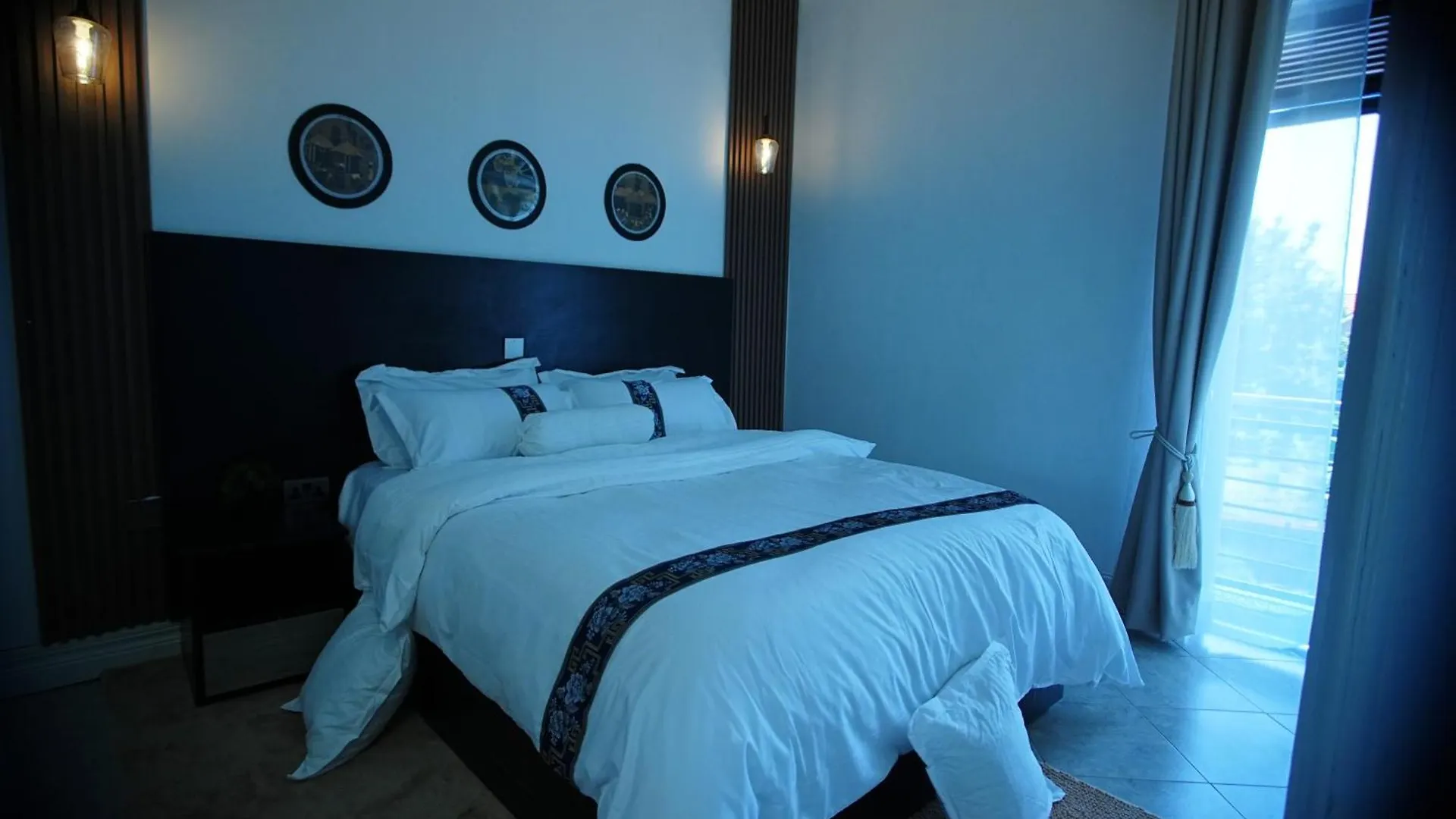 Home2Suite By Veronica Buziga, Munyonyo- Luxury With Netflix, Wi-Fi, & Free Parking Kampala 0*,  Uganda