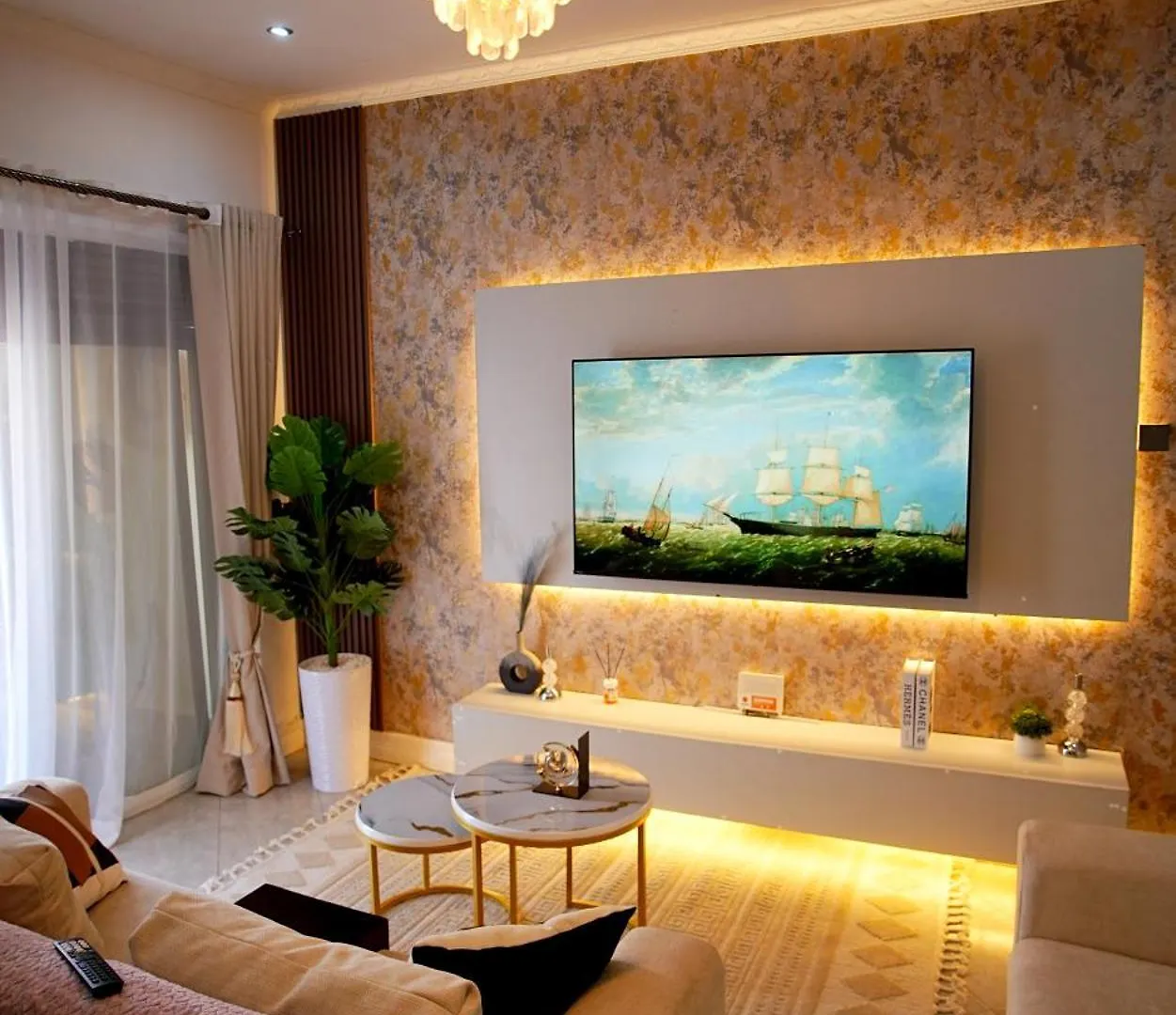 Home2Suite By Veronica Buziga, Munyonyo- Luxury With Netflix, Wi-Fi, & Free Parking Kampala