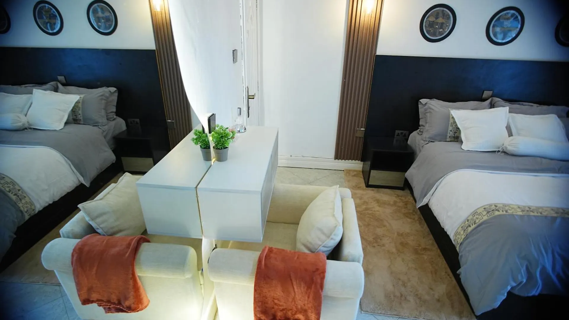 Home2Suite By Veronica Buziga, Munyonyo- Luxury With Netflix, Wi-Fi, & Free Parking Kampala