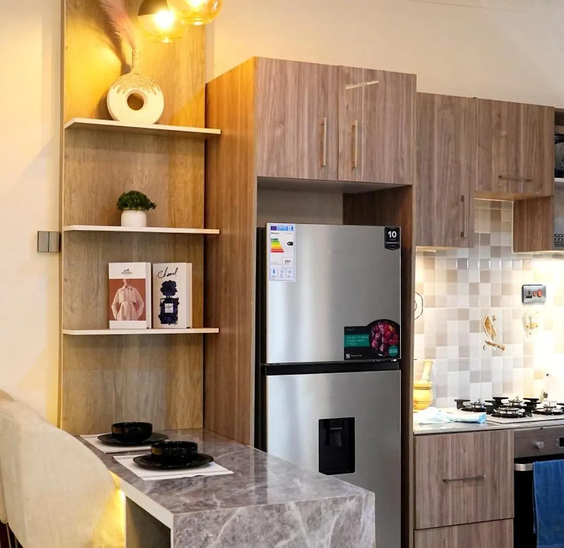 Home2Suite By Veronica Buziga, Munyonyo- Luxury With Netflix, Wi-Fi, & Free Parking Kampala Lägenhet