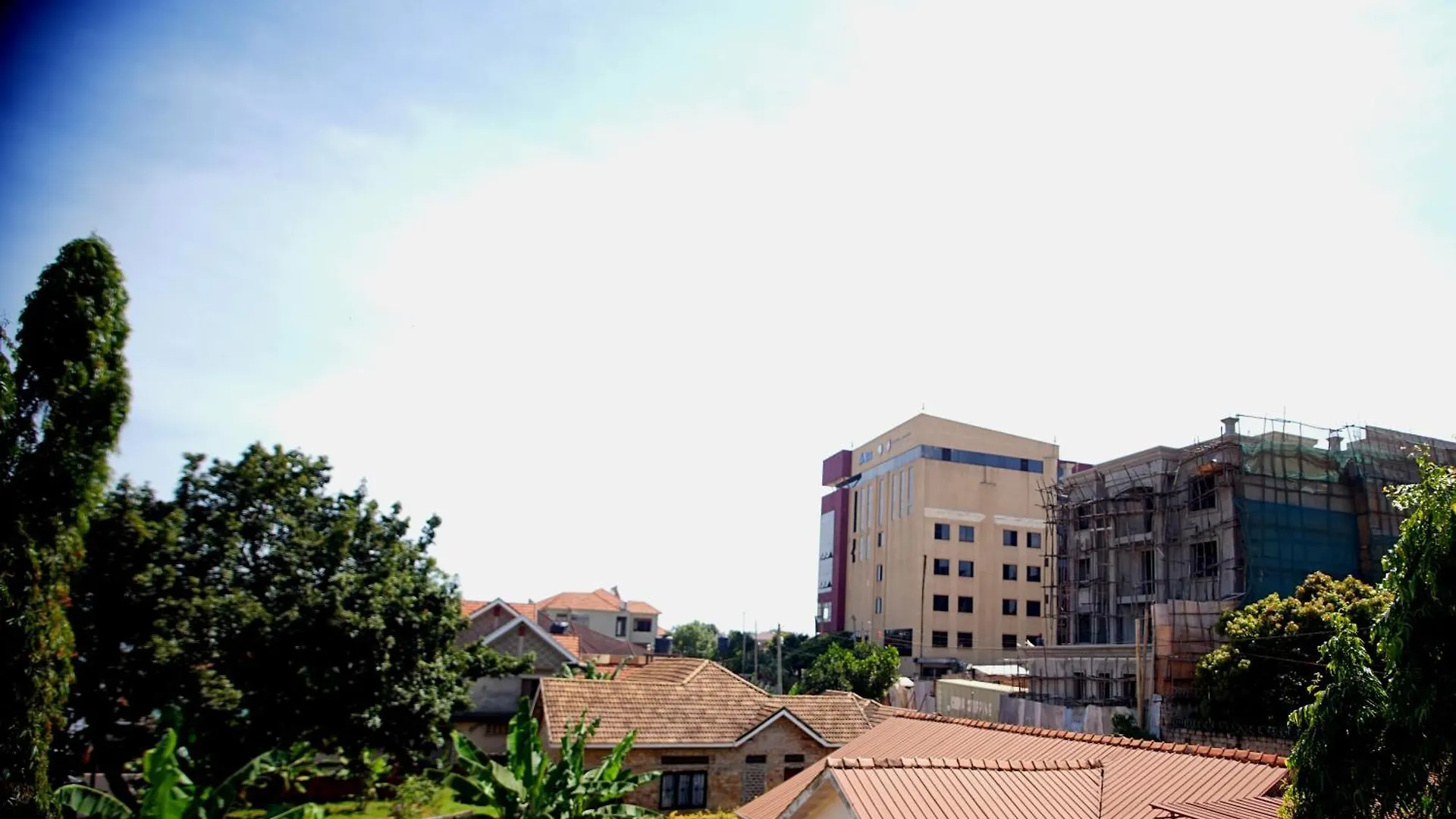 Home2Suite By Veronica Buziga, Munyonyo- Luxury With Netflix, Wi-Fi, & Free Parking Kampala Lägenhet
